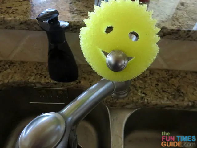 Fun daddy scrub sponge